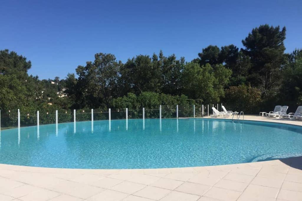 Апартаменты Riviera Golf De Barbossi Indiana Мандельё-ла-Напуль Экстерьер фото